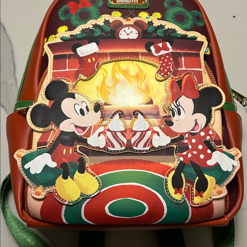 Loungefly mickey & Minnie Mouse hot cocoa fireplace mini backpack Authentic - Picture 3 of 11